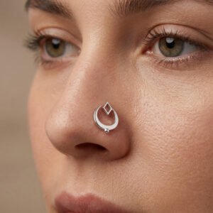 naak ki nose pin