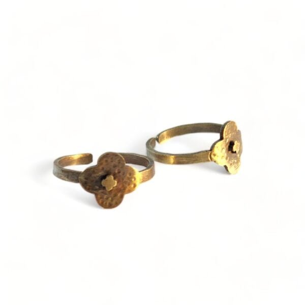 Toe rings Gold finish