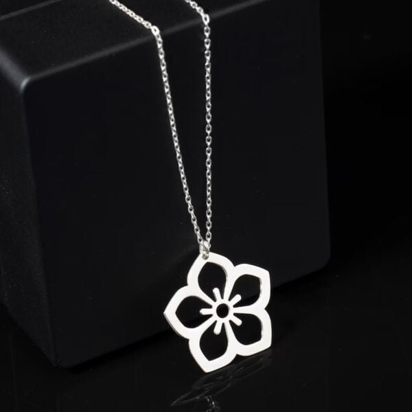 Cute Delicate Flower Pendant