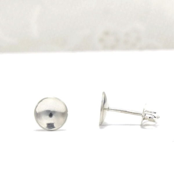 Elegant Ear Studs in Silver for Girls