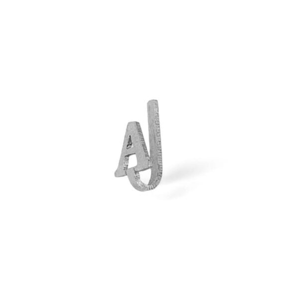 silver nose pin with no piercing