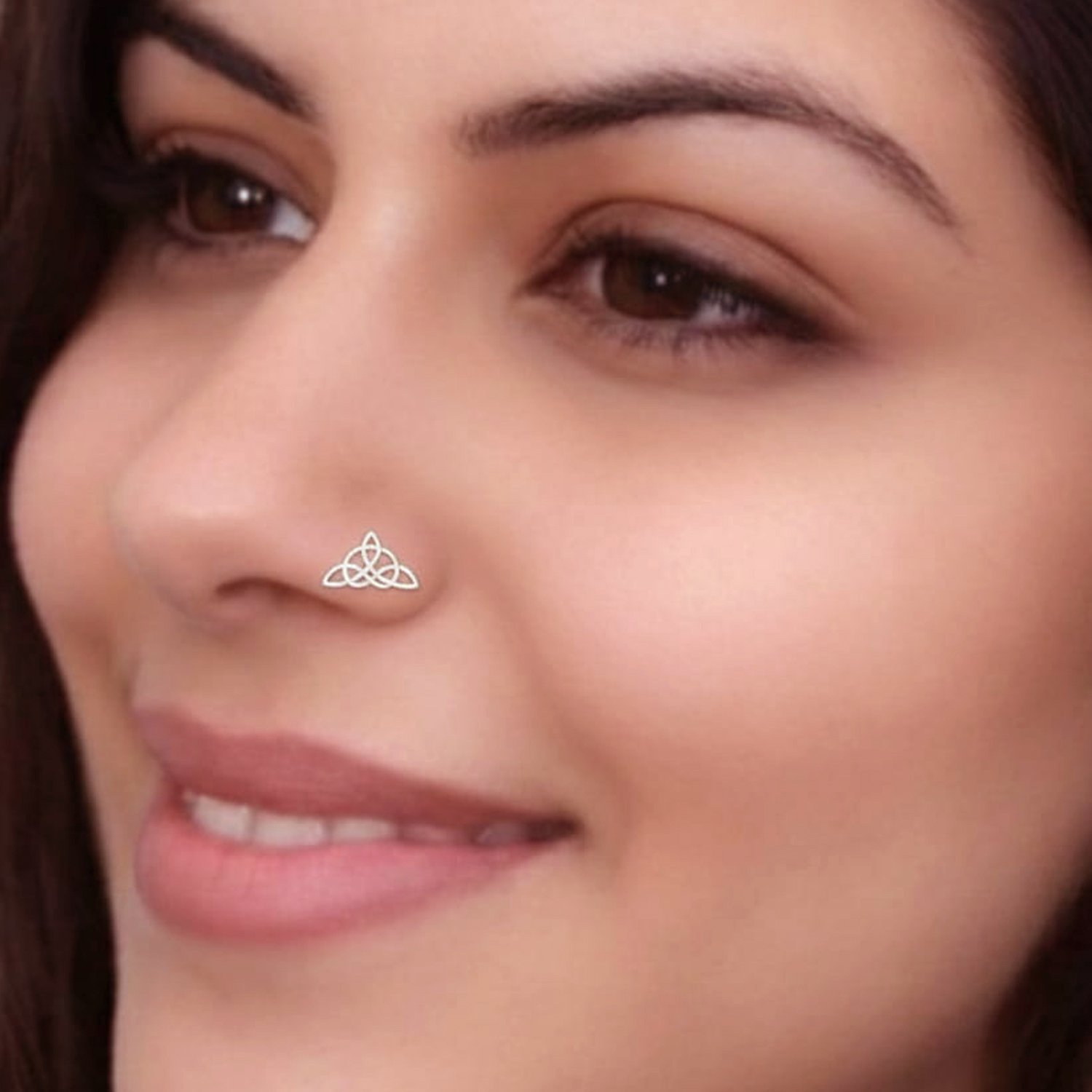 nose small pin in silver