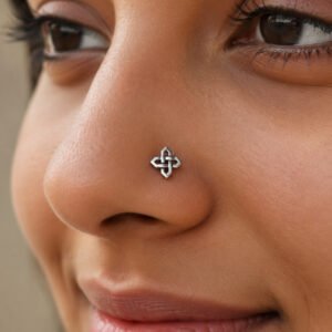Silver nosepin for round face