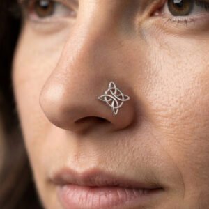 new dizain nose pin Silver