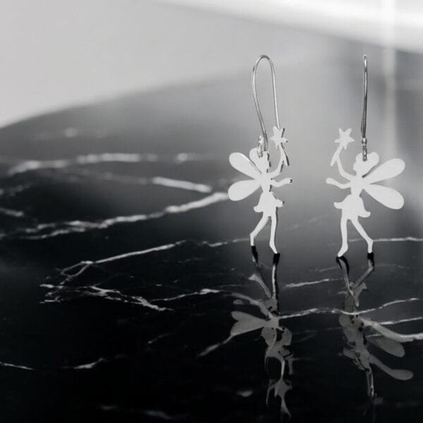 drop earrings