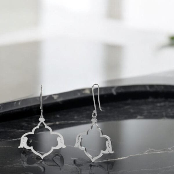 simple gold earrings