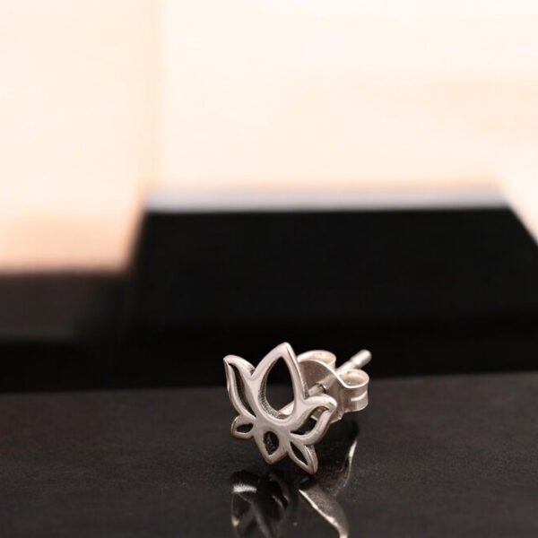 gents earrings Silver