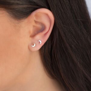 small silver stud earrings