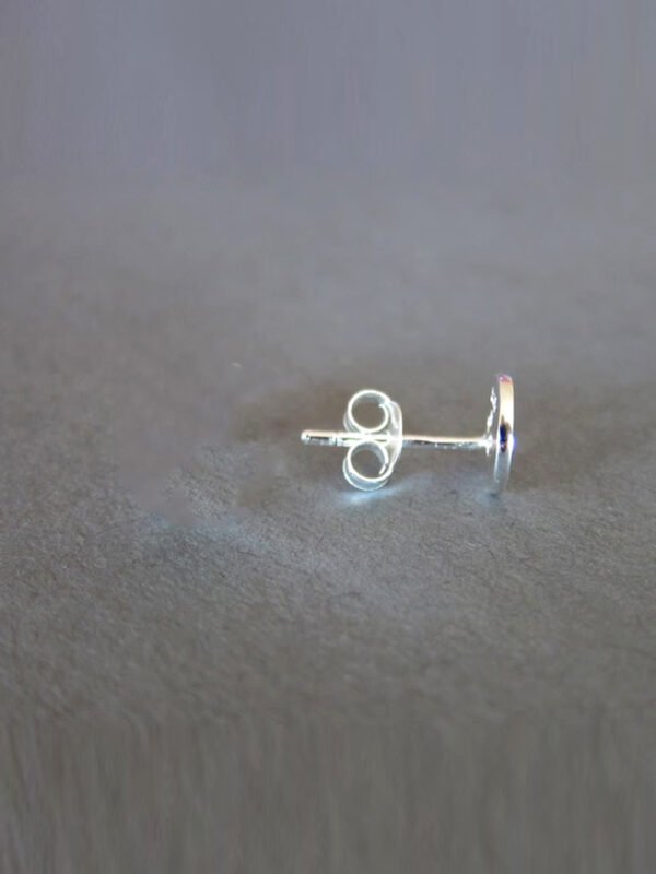 stylish earrings men