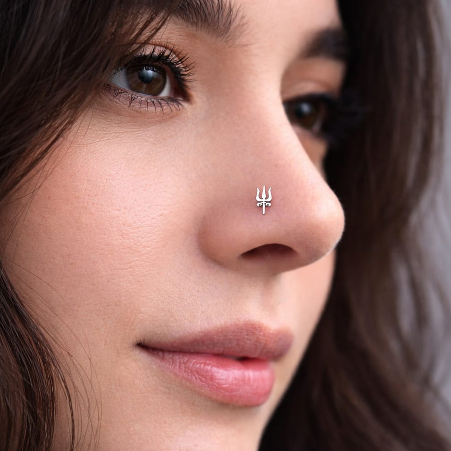 single stud nose pin