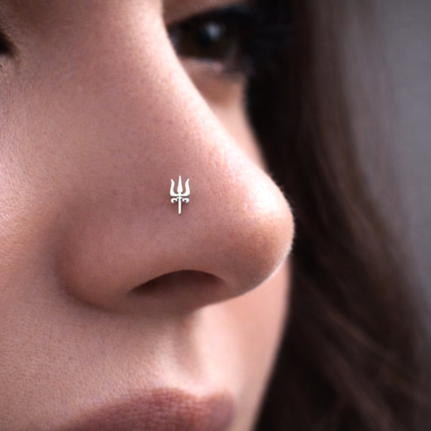 single stud nose pin