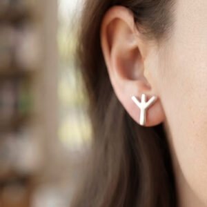 tiny stud earrings for women