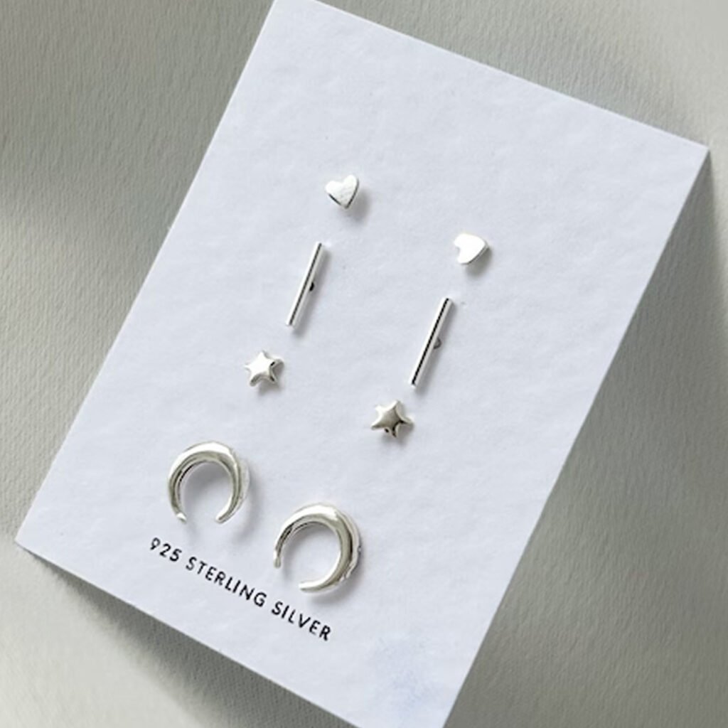small tops earrings